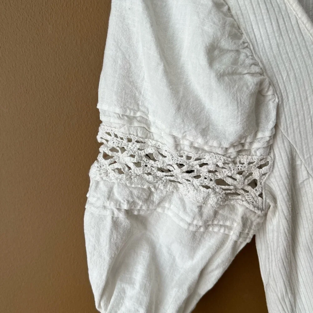 Free People Ivory Something Special Tee Women's White Lace Sleeves Size XS